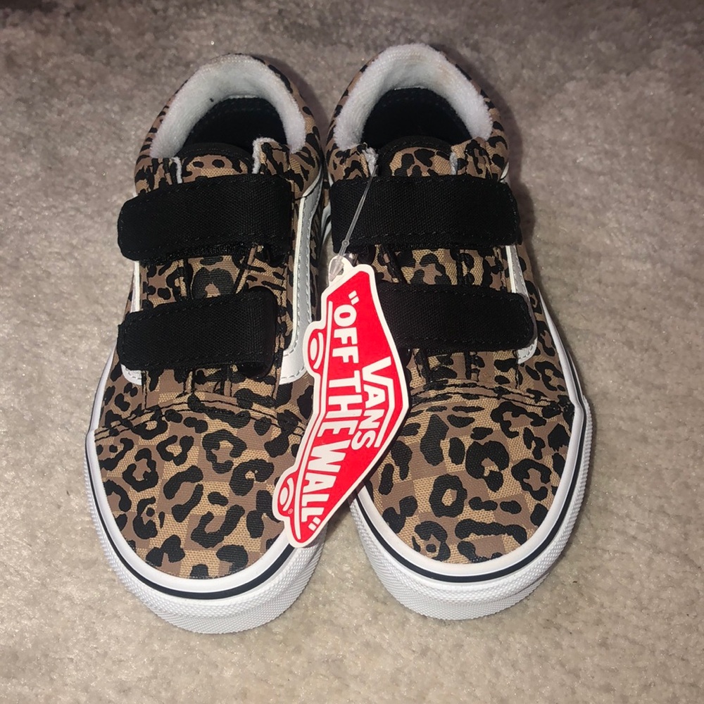 NWT- old skool Kids vans